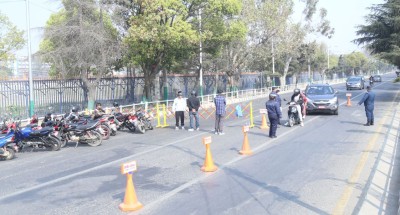  अनुमति नलिई सञ्चालन गरिएका सवारीसाधन ट्राफिक प्रहरीको नियन्त्रणमा 